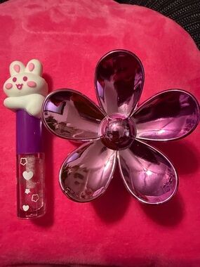 Pink Metallic Flower hair, claw and lip gloss